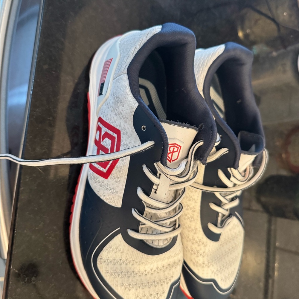 Born Primitive Savage 1 Betsy Ross. Size 10.5